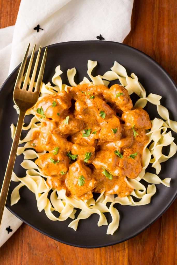 Chicken paprikash is one of the international chicken recipe from Hungary