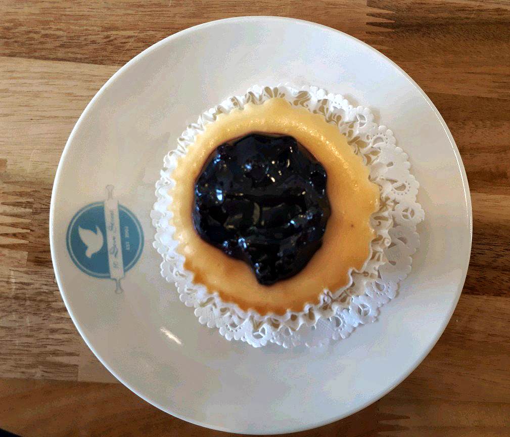 Mini blueberry cheesecake